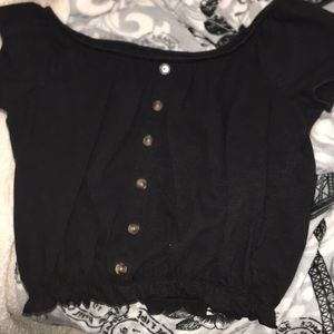 This would look better on someone bigger chested